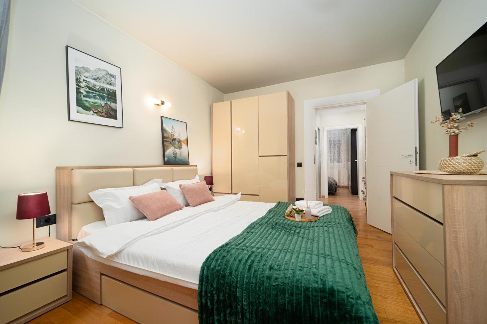 Central Elegant - Anastasia Apartment - By Openhouse Temeşvar Dış mekan fotoğraf